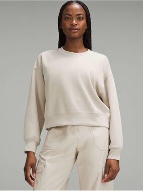 NWOT Lululemon Softstreme Perfectly Oversized Cropped Crewneck Size 10